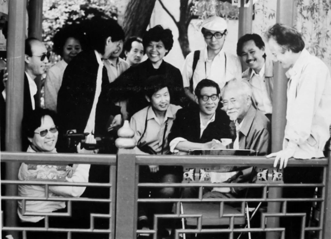 1990年，葉淺予師生藝術(shù)行路團(tuán)在浙江